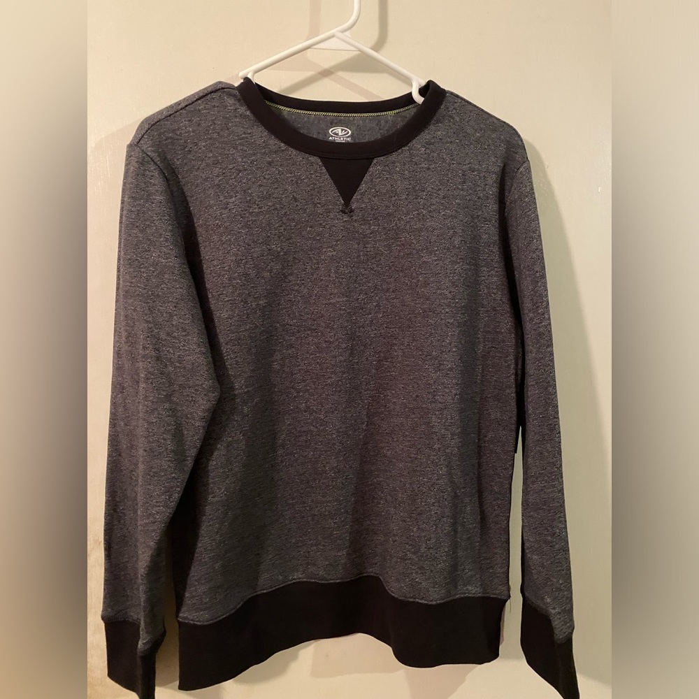 New with tags, youth size 14-16 fleece long sleeve